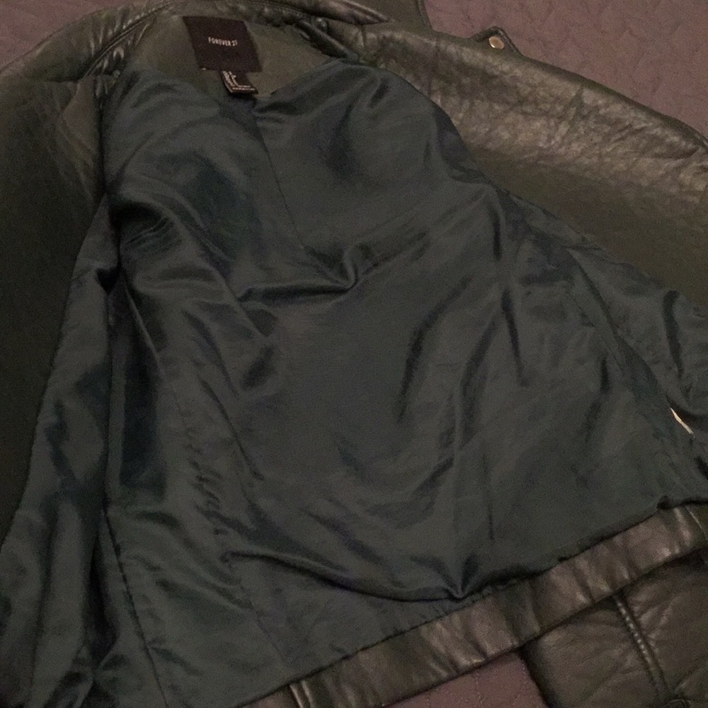 Leather jacket - Picture 3 of 4